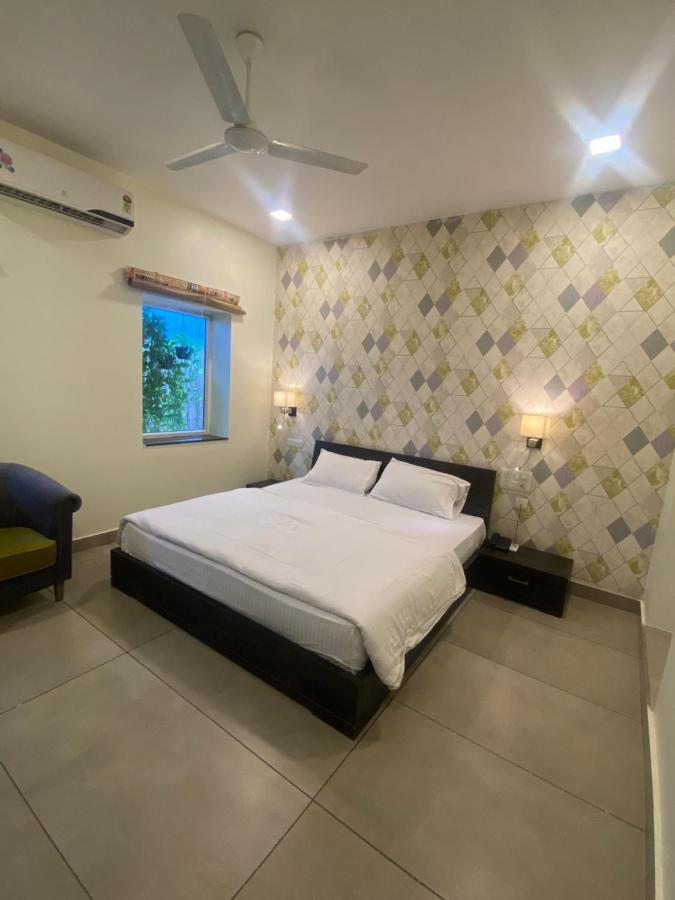 Hotel Cedar Jaipur Extérieur photo